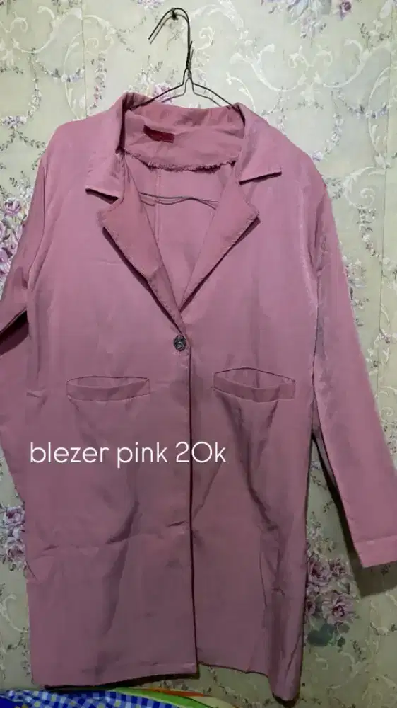 Pakaian wanita pribadi