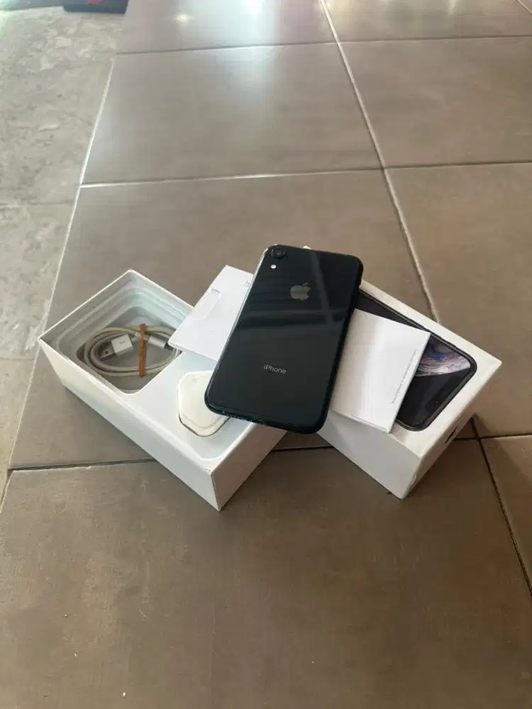 iPhone XR 128gb fullset