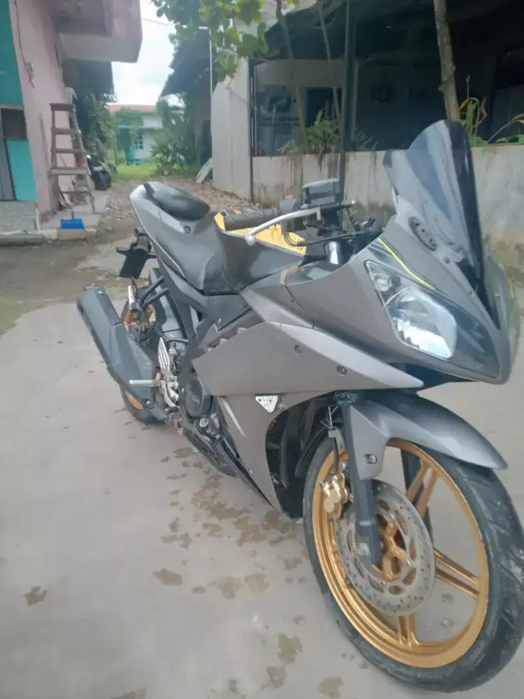 Yamaha R15 2016