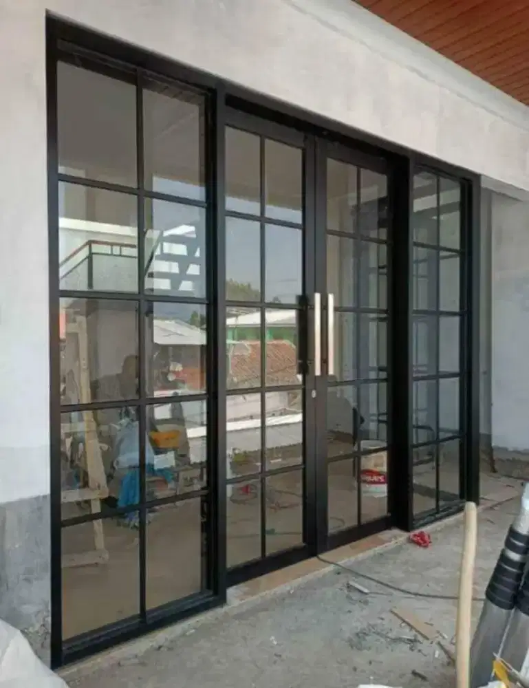 Pintu Swing Double Aluminium Kaca