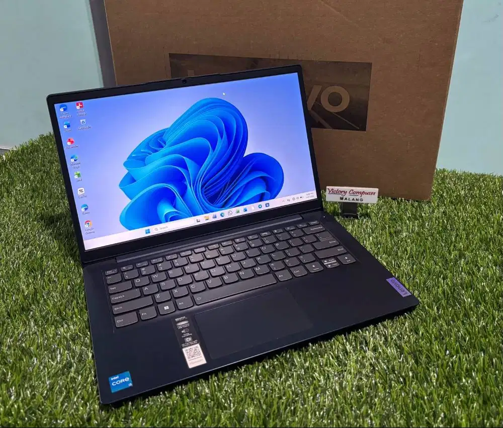 Lenovo Ideapad 3 Core i3 gen12 ram 8Gb ssd 512GB garansi panjang
