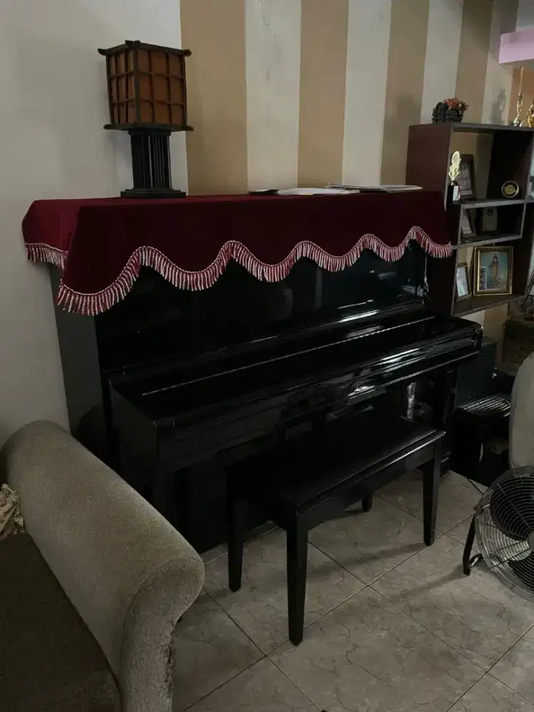 Piano Merk Yamaha U 3