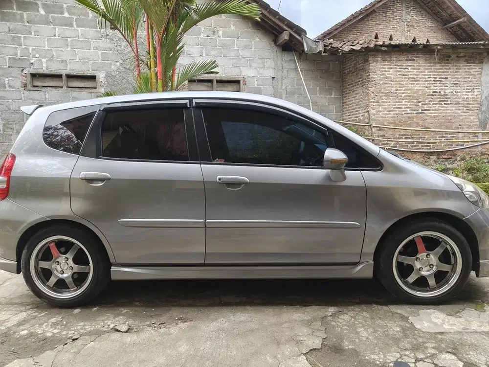 Di Jual Honda Jazz Th 2006 Muluss 90 %