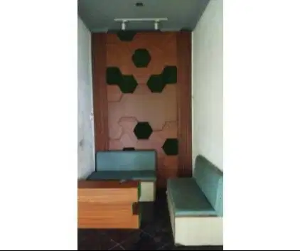 Jual Wall Panel Kayu motif hexagon  (Meja Receptionist)