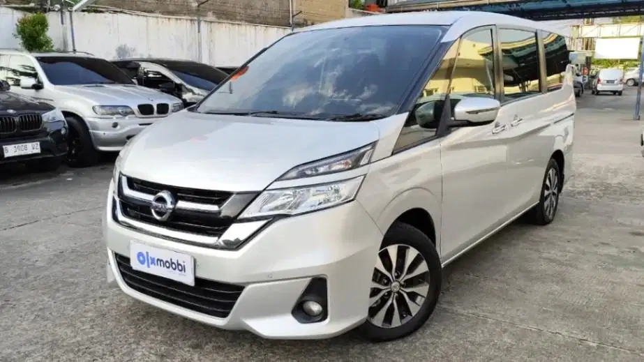 Pajak Panjang - Nissan Serena 2.0 Bensin-AT 2019