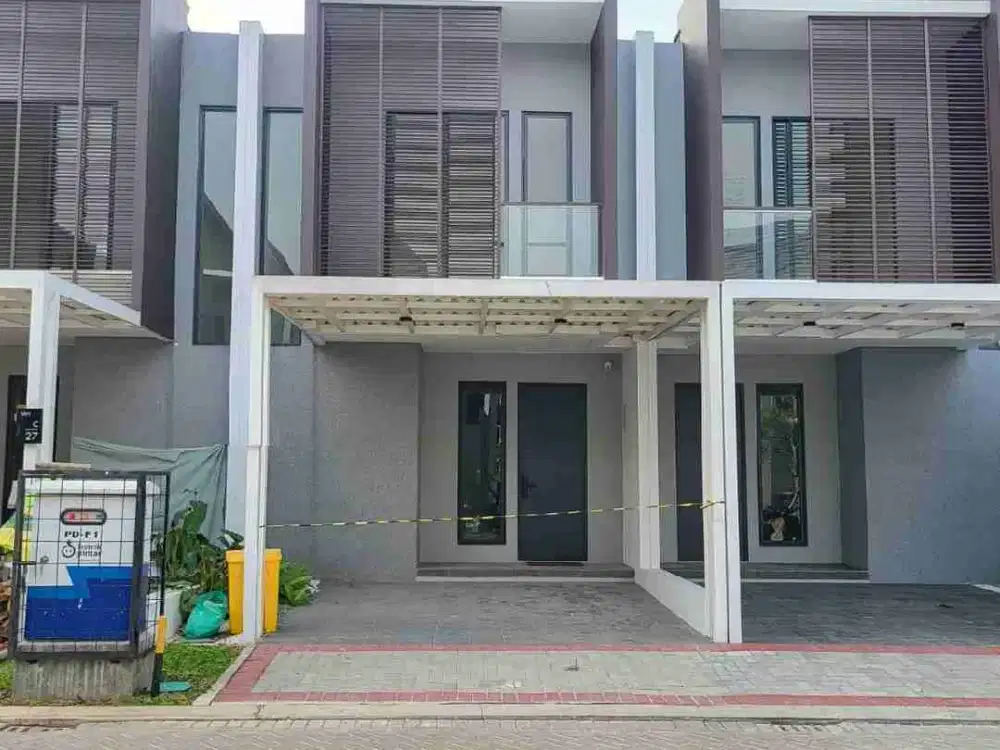 Di Jual Rumah 2 lantai siap huni di Graha Raya