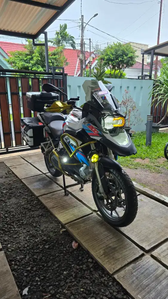 Bismillah BMW R1200GS K50