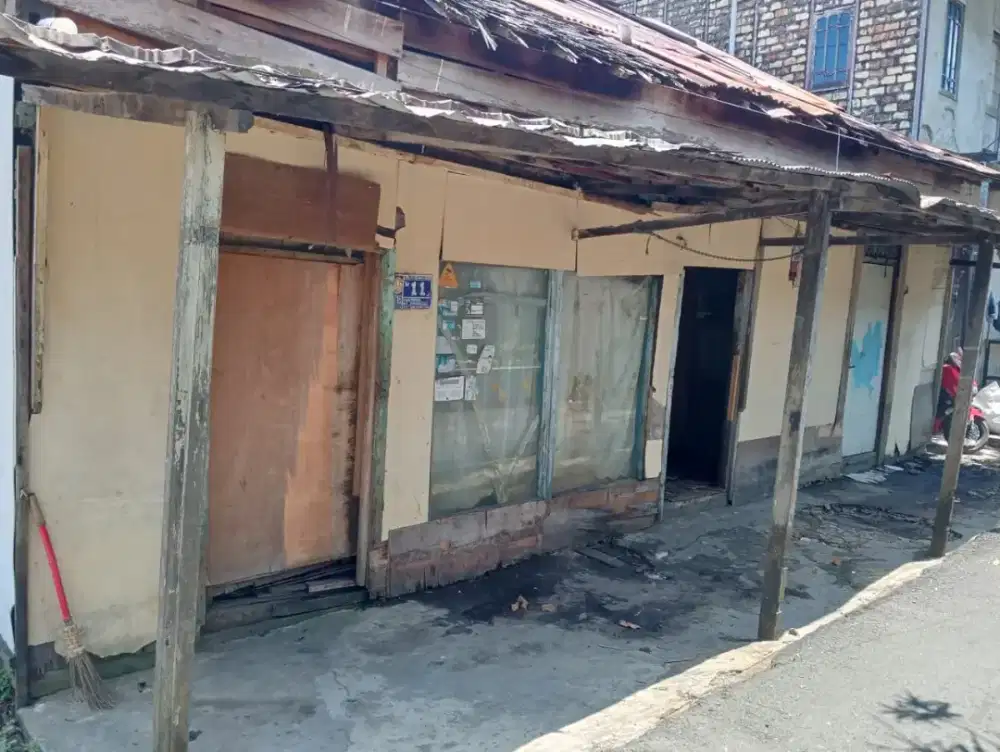 Jual tanah karna rumah sudah hancur