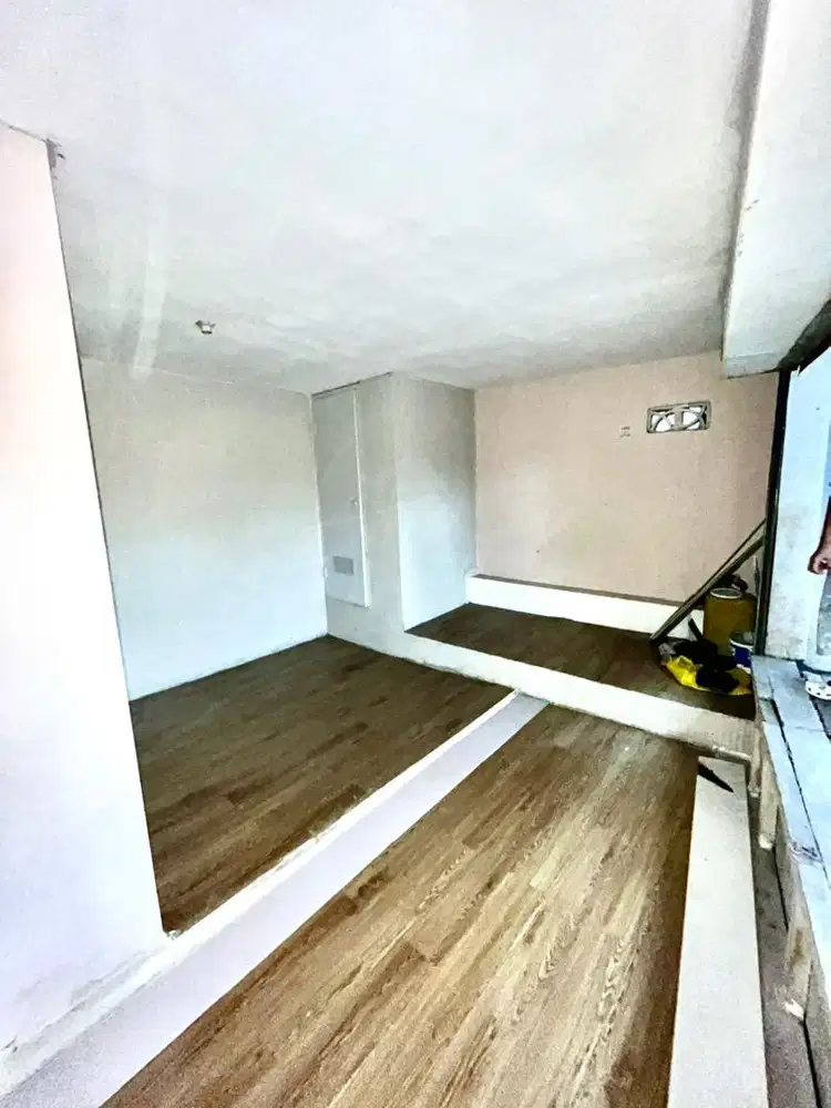 Disewakan kios ponggir jalan