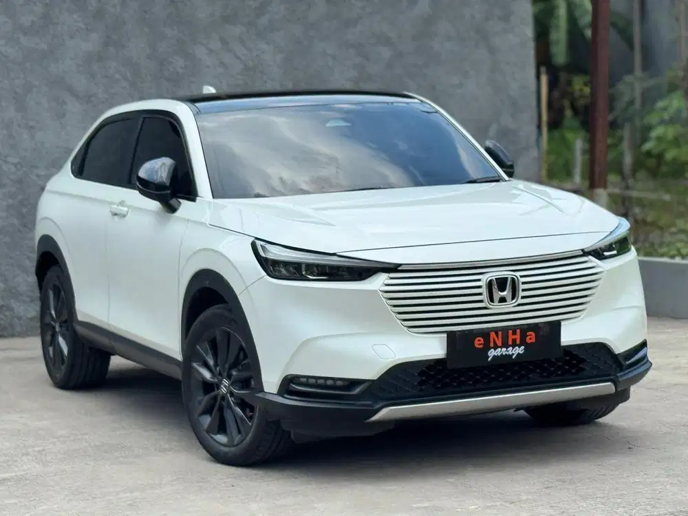 Honda HRV SE CVT 1.5 A/T 2023.. eNHa garage Semarang..