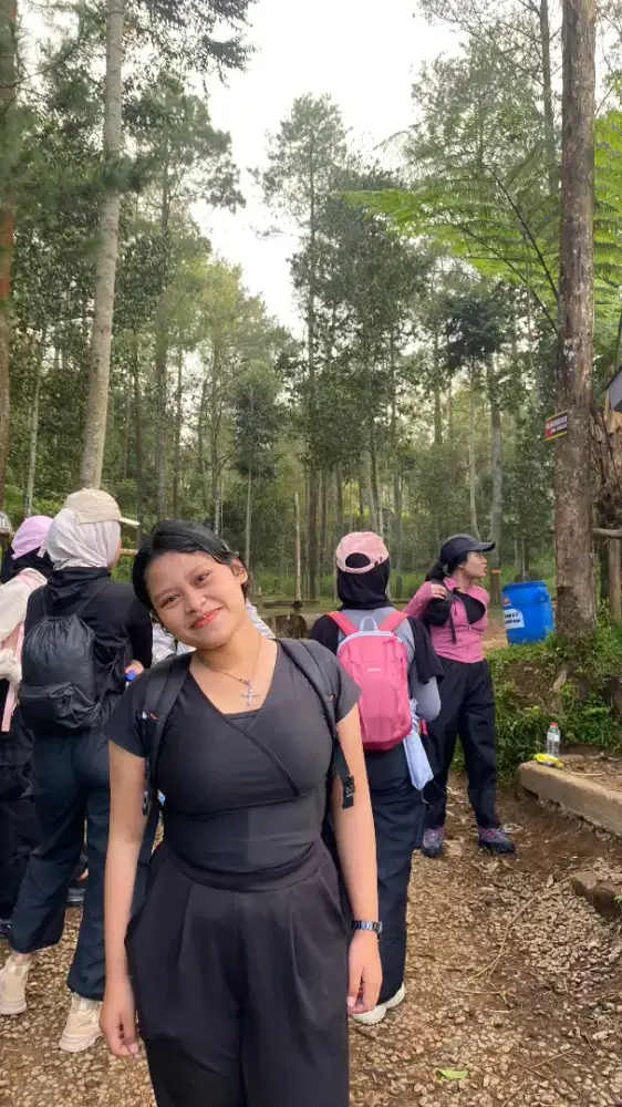 Mencari kerjaan waiters full time/ part time daerah bandung dan Cimahi