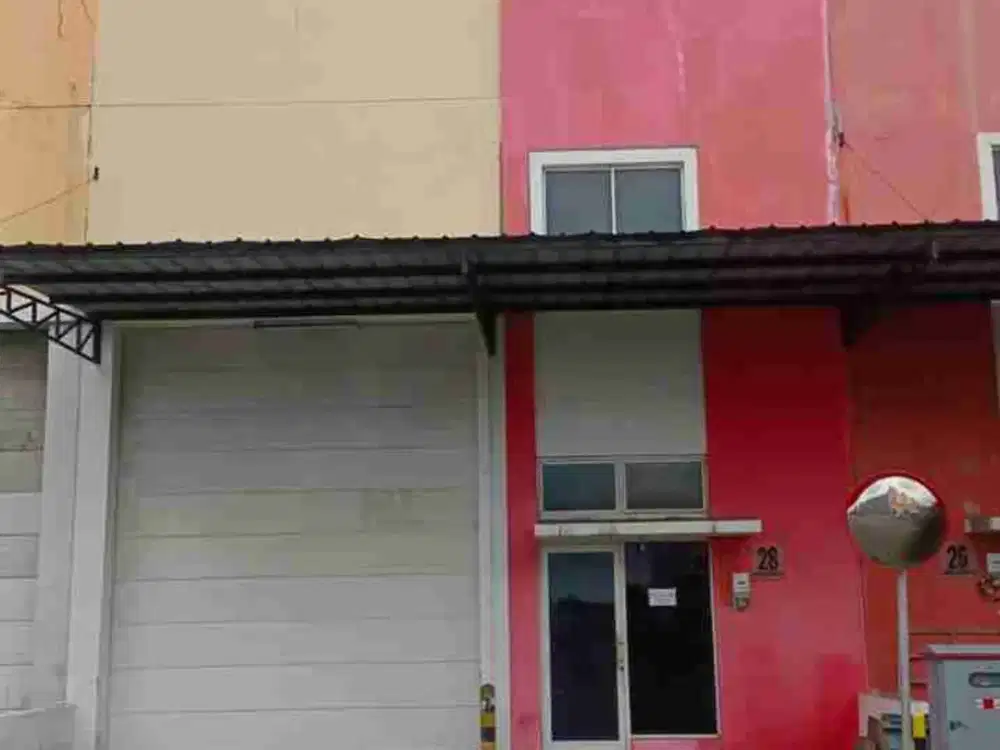 Gudang Gandeng Strategis di Green Sedayu Cakung