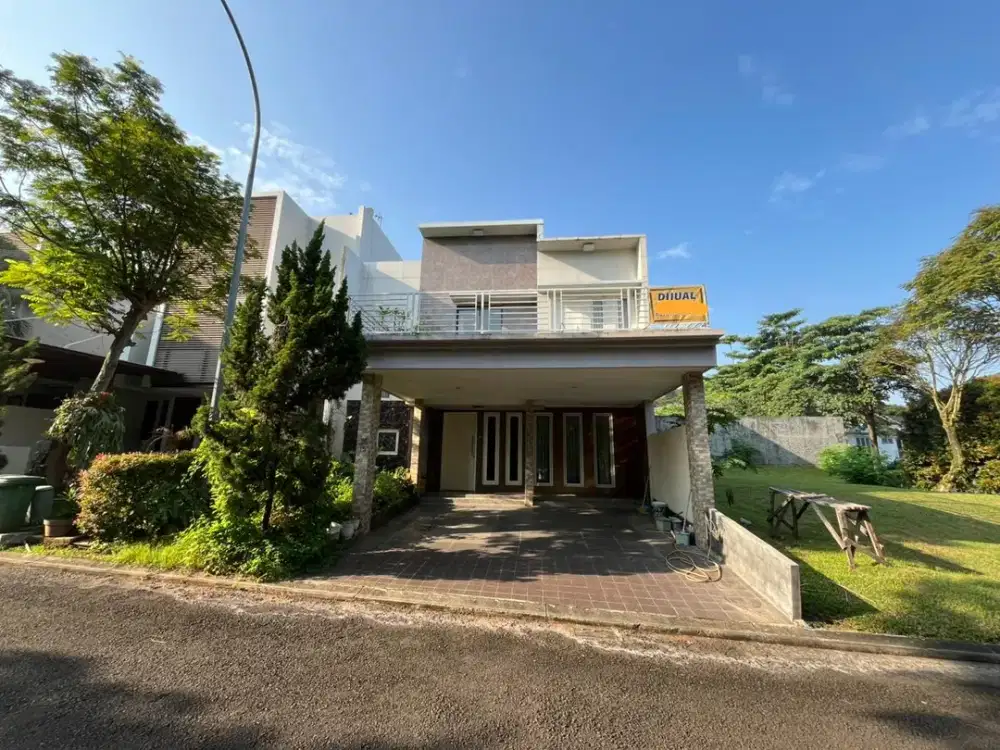 Disewakan Rumah 300M Bsd, Sewa 4 Kamar Gede, The Green De Latinos Foresta Giri Loka