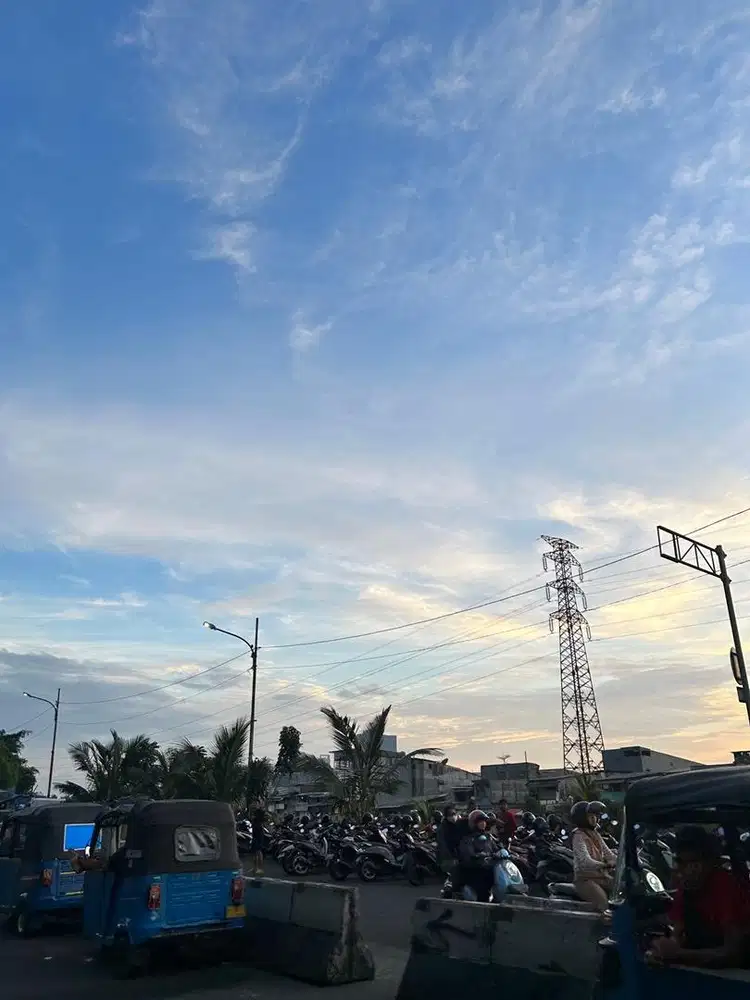 DICARI DRIVER OJEK BULANAN