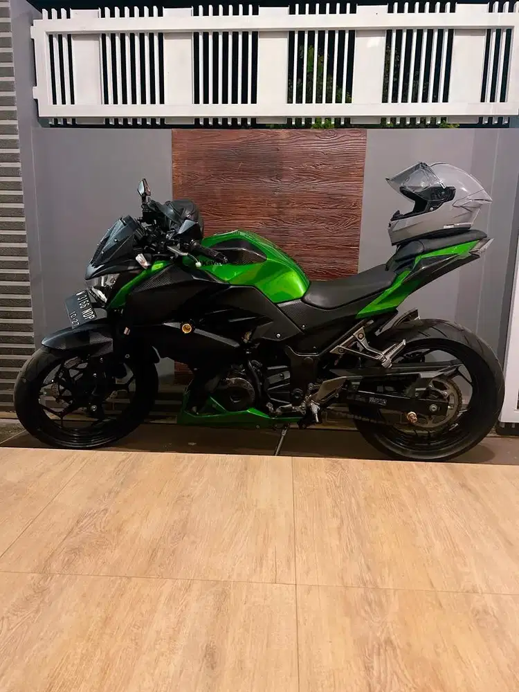 Jual Kawasaki Ninja Z250 Terawat LOW KM