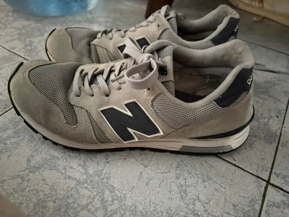 Dijual sepatu pria NB565 original SZ43