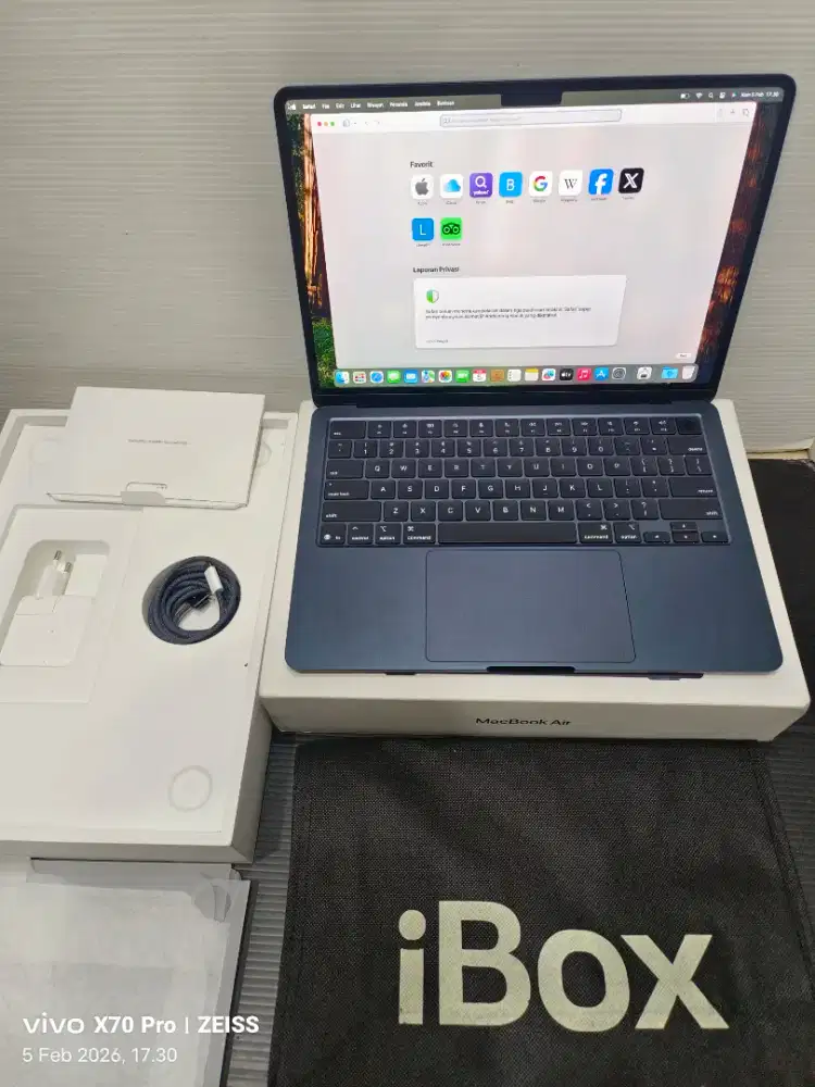 Macbook Air M4 16/512gb 13-inch Garansi Resmi iBox on agust Fullset