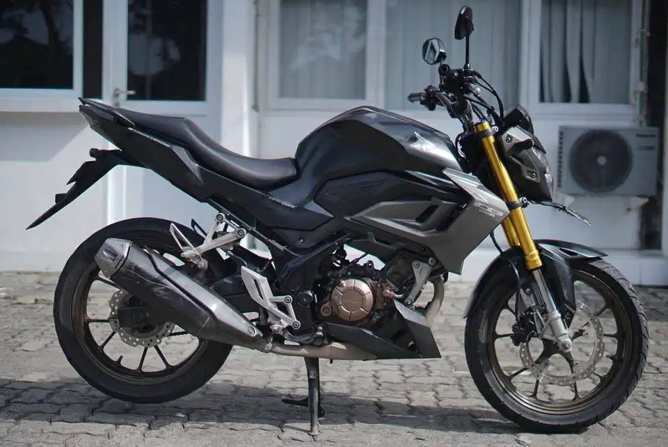 Honda CB 150r 2021 V4