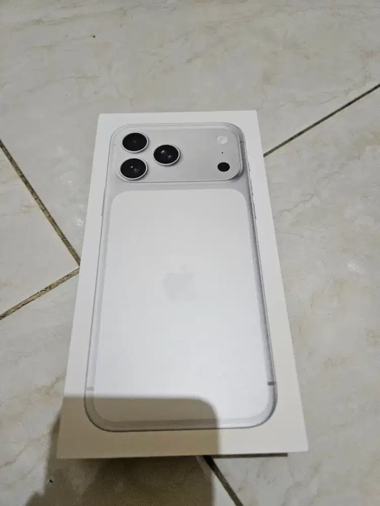 Iphone 17 promax 256GB silver