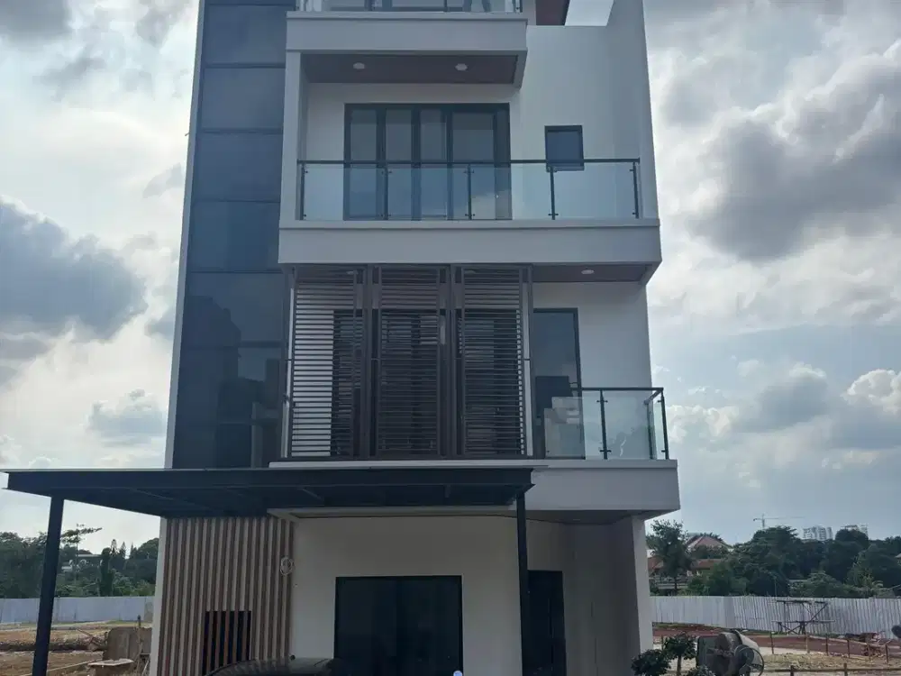 Rumah Strategis 16 Menit ke Cilandak Town Square Bebas Banjir J-40038