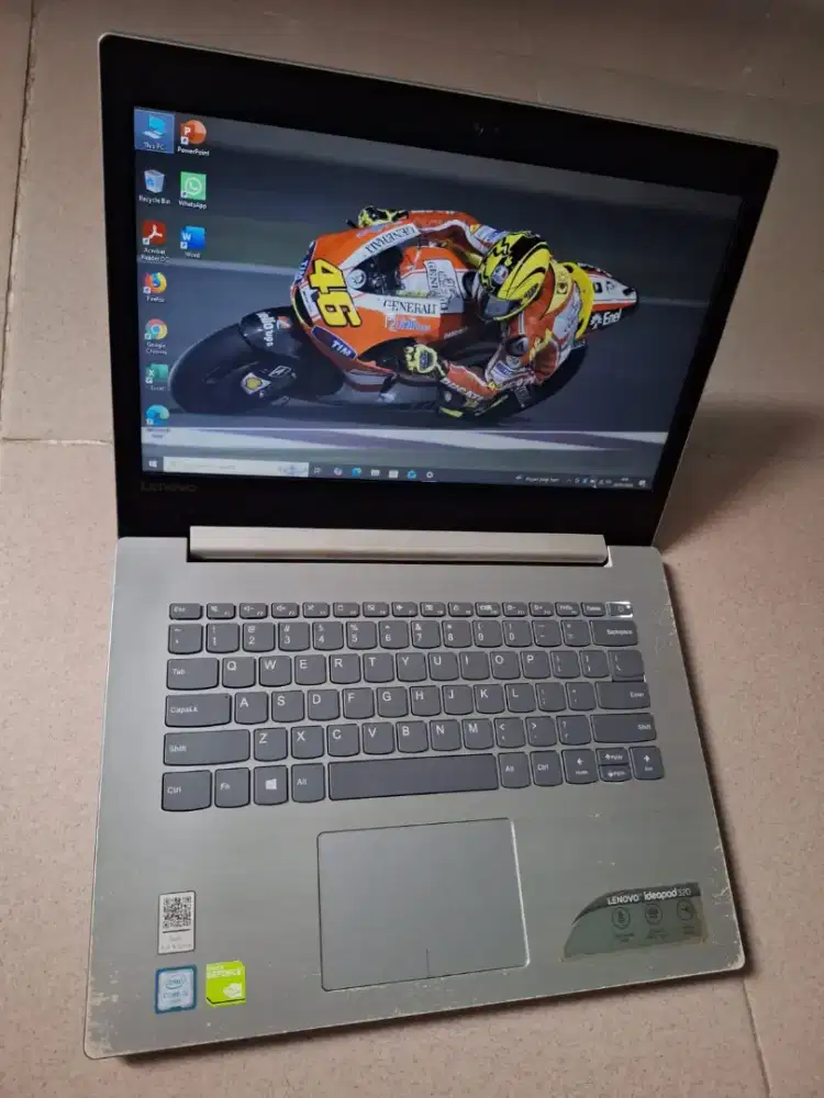 Bismillah dijual laptop Lenovo core i3 gen 6