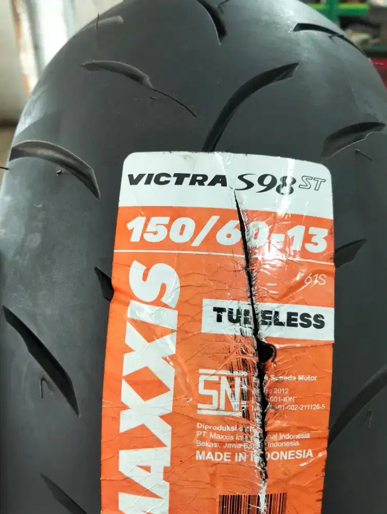 Di jual ban maxxis vitra s98 st  150/60-13 thn April 22 harga 675 rb