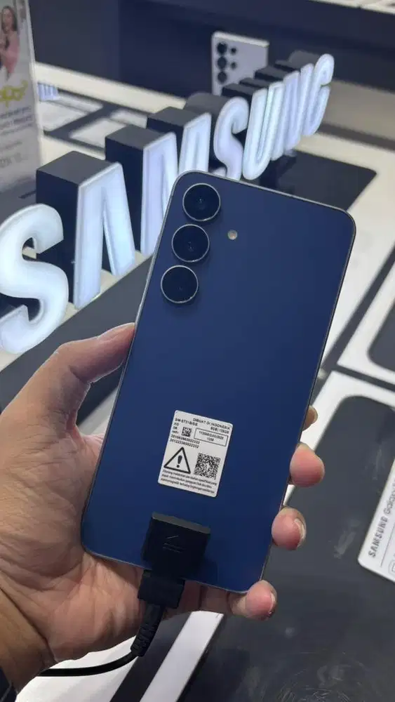 SAMSUNG S25 FE 8|256 GB