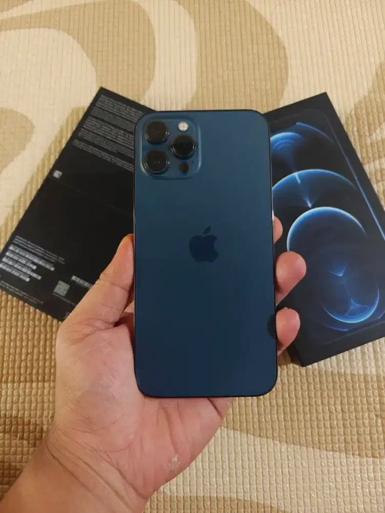 12 promax 128 GB second