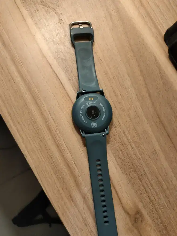 Jam tangan ( masih bagus dan mulus)