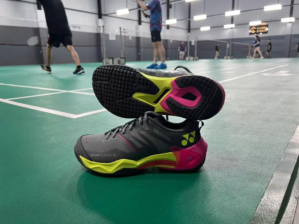Sepatu yonex SubAxia Wide size 41