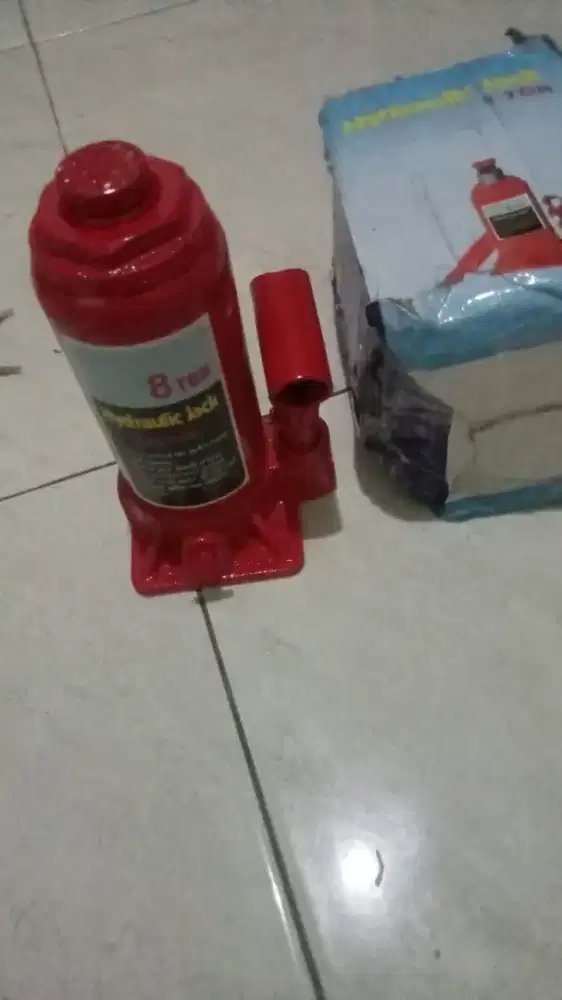Dongkrak hydrolik 8 ton
