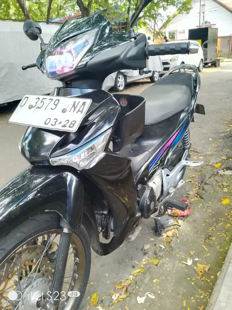 Supra x 125 tahun 2006 pajak Isi Kaleng Panjang