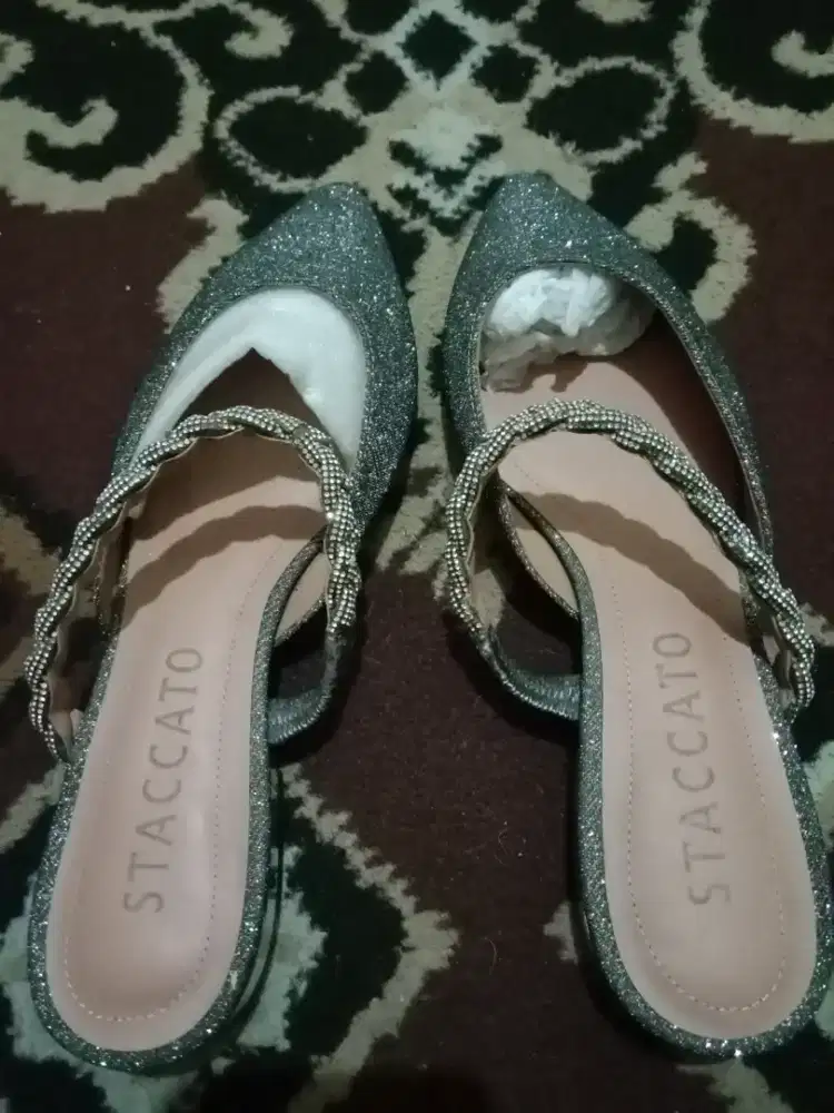 Sandal  Staccato ori
