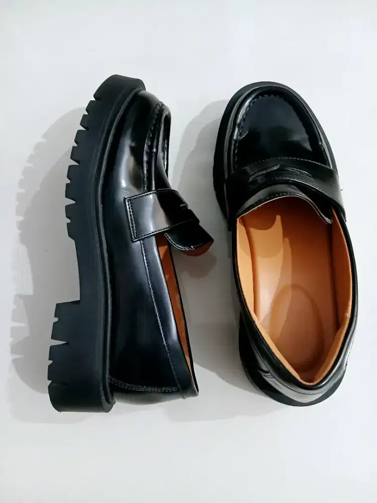 Sepatu uniqlo original