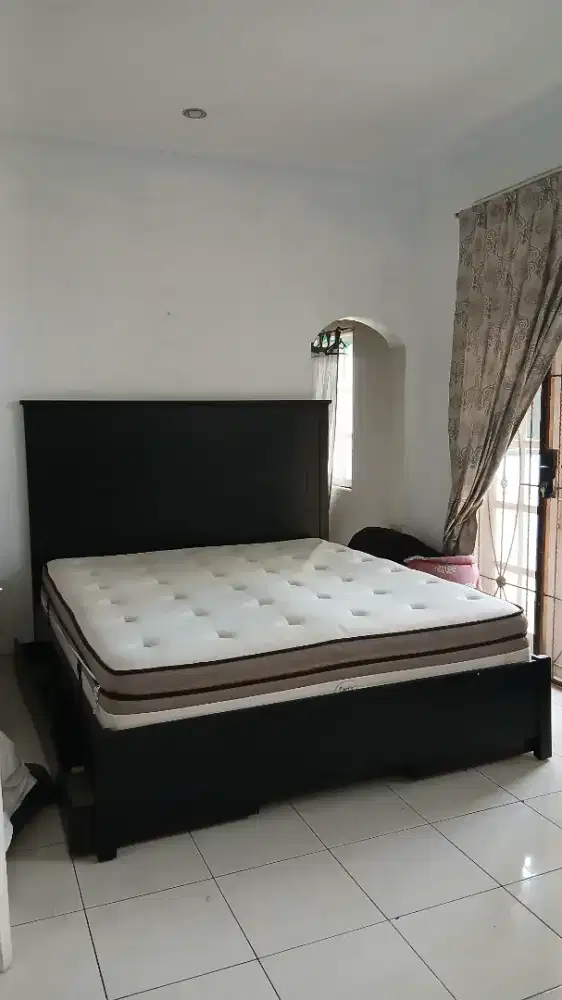 Spring bed/ kasur