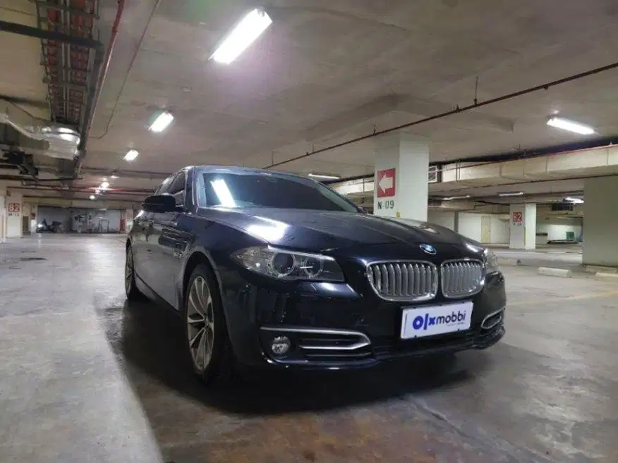 DP 1 JUTA BMW 520i 2.0 Modern Bensin-AT 2014 1SNS