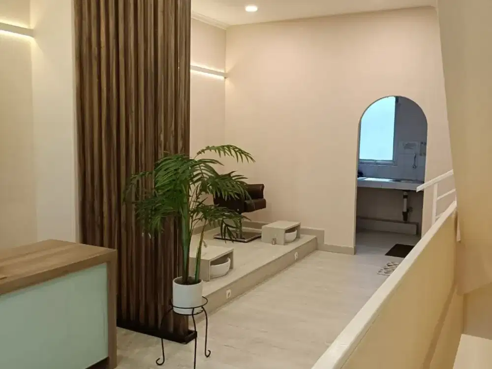 Disewa Ruko 3 Lt Bolsena Gading Serpong. Ruko Rapi Siap Pakai