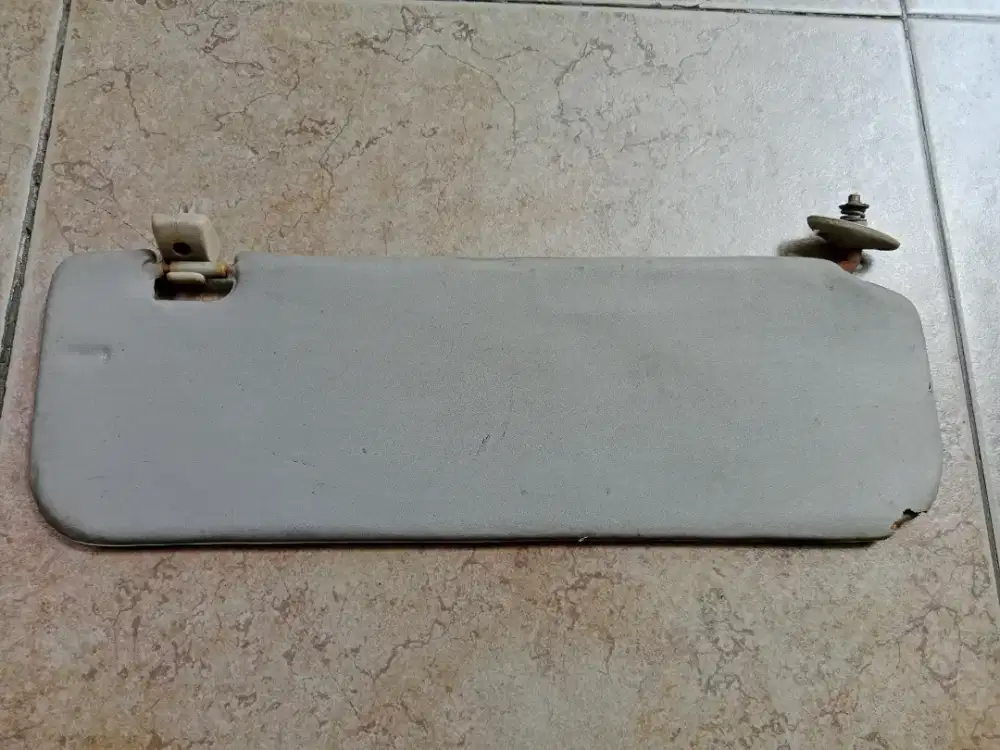 Sunvisor isuzu panther