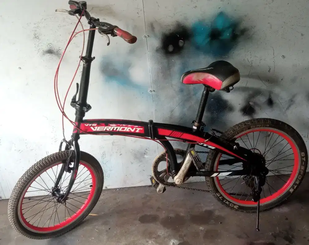 Sepeda lipat 20in gigi lancar