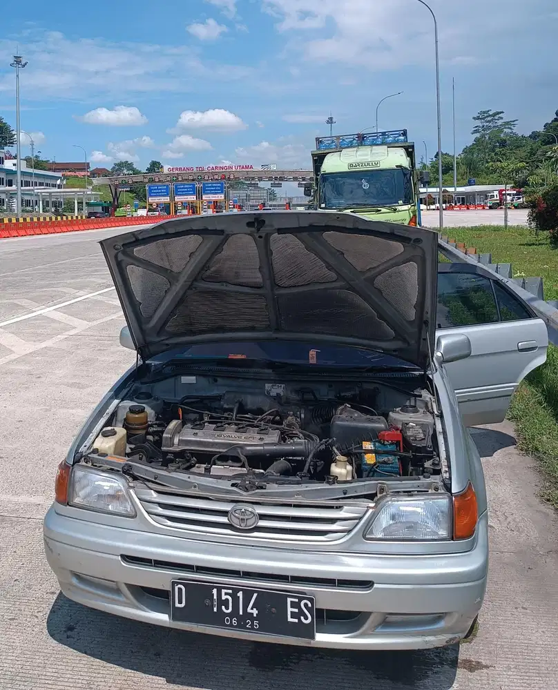 Toyota Soluna 1.5 GLi Bensin-MT 2000