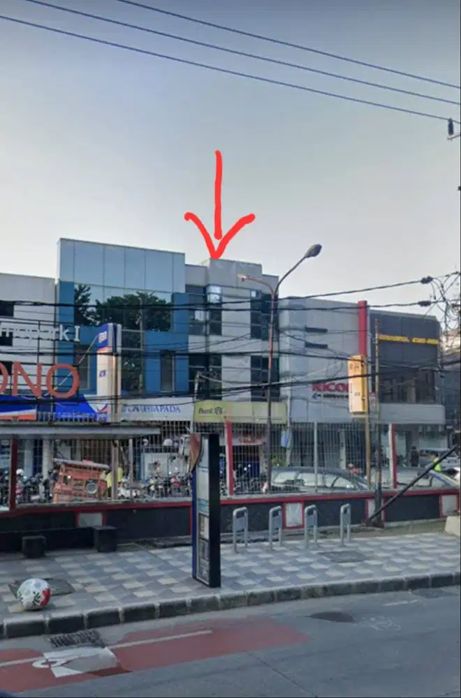 Dijual Ruko Ex Bank di Darmo Park 1 Hadap Jalan Besar
