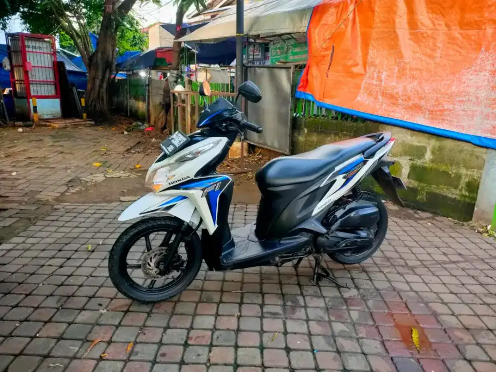 Honda Vario KZR 125cc PGM-FI Tahun 2013