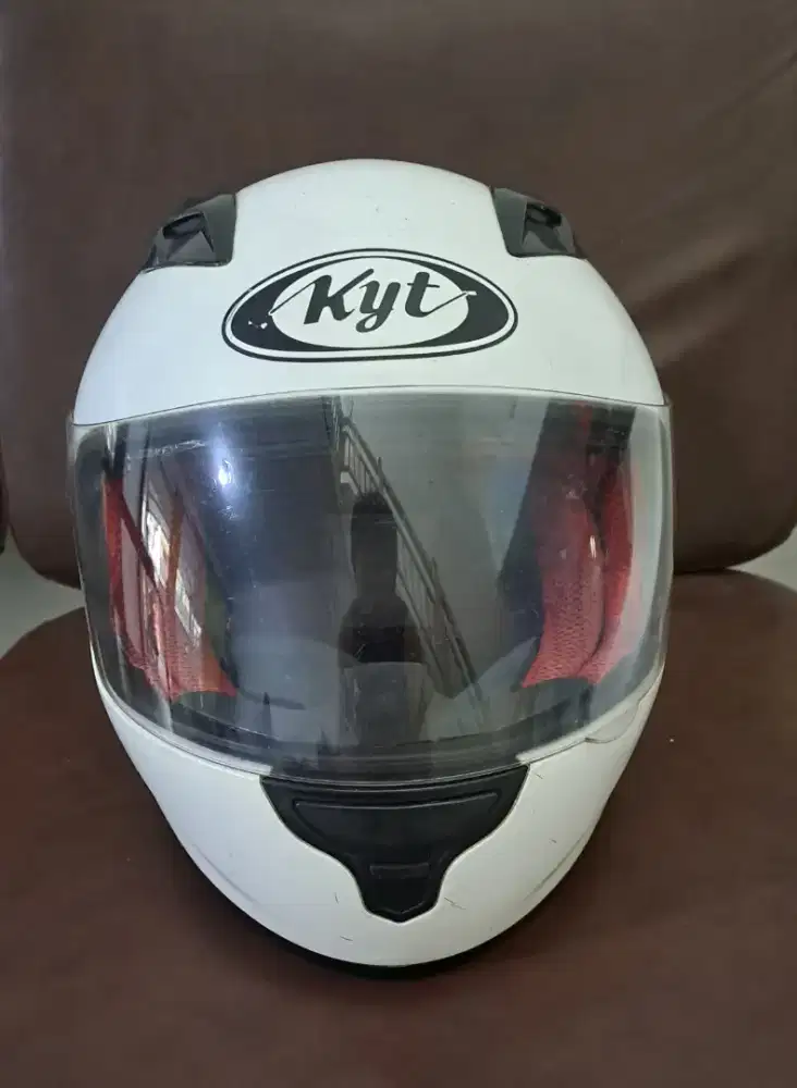 Helm KYT RC7 Size L  Kondisi Bagus
