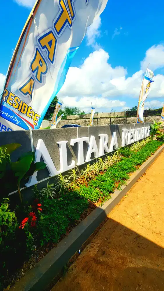 PERUMAHAN STRATEGIS DENGAN NUANSA TROPIS 600 M DARI JALAN RAYA