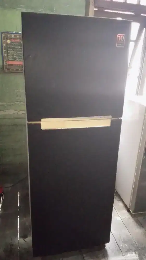 Dijual kulkas Samsung inverter 2pintu besar,siap pakai.