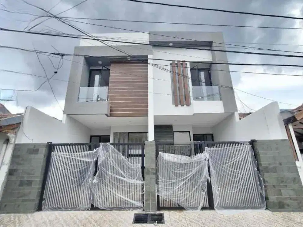 Baru gress‼️Rumah klampis semolo wisma mukti row jalan 3 mobil