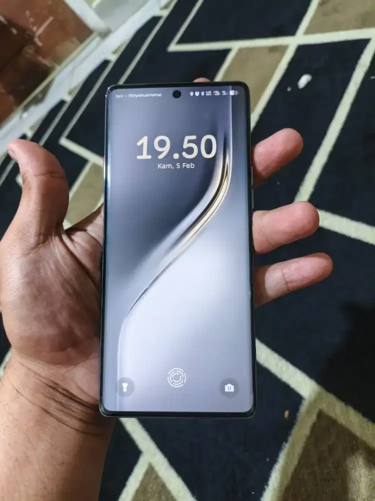 Techno camon 40 pro 5g 8/256