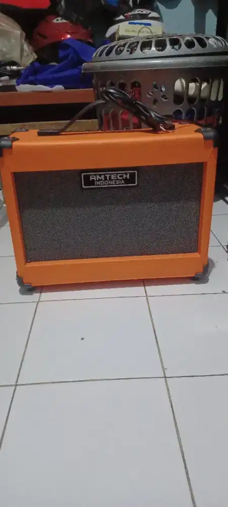 Ampli speaker aktif