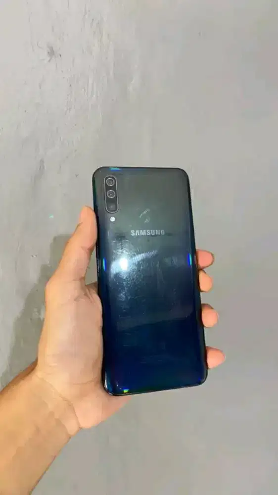 SAMSUNG A50 RAM 4/64