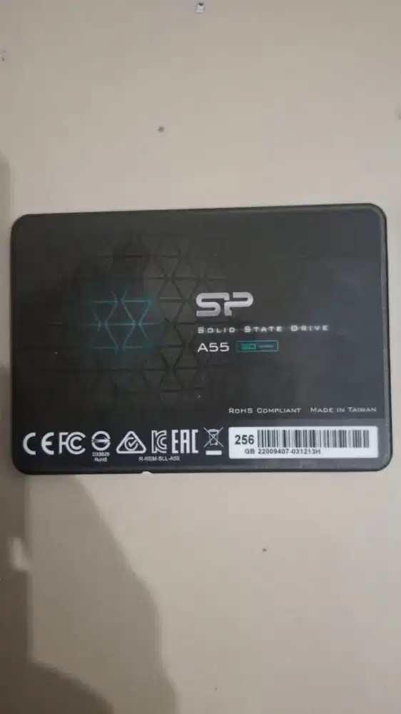 SSD 256Gb sata 2.5 Merk Silicon Power sentinel 100/96 lokasi Jaksel